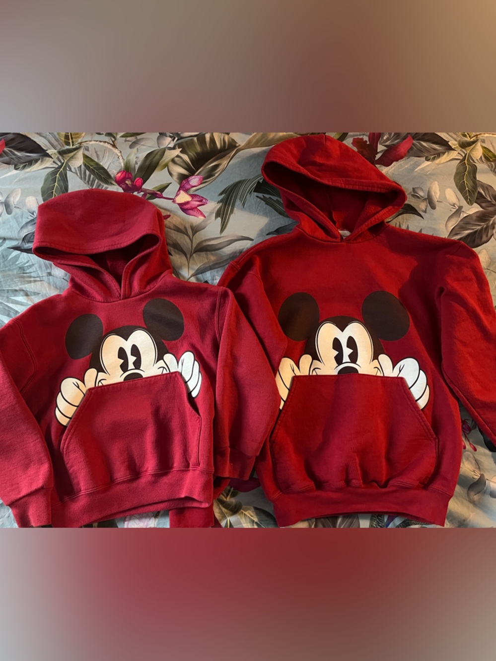 Disney Youth Red Mickey Mouse Peekaboo Hooded Sweatshirt bundle